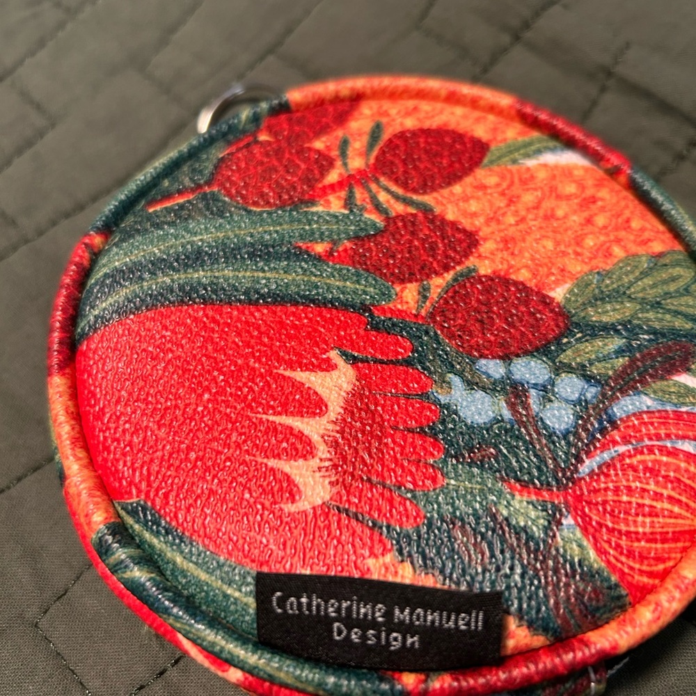 Catherine Manuell red floral zip coin purse. Australia 🇦🇺